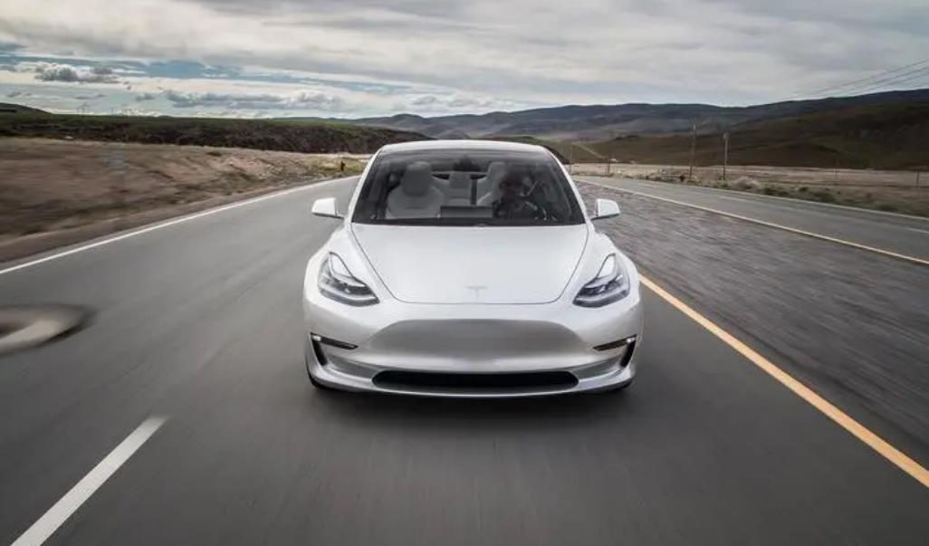 特斯拉Tesla美国Model 3长续航版车型涨价1000美元